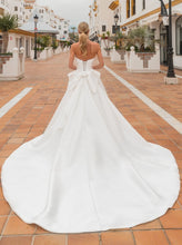 Load image into Gallery viewer, Diane Legrand - 8207
