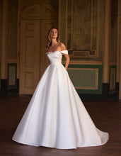 Lade das Bild in den Galerie-Viewer, Alberto Palatchi - Modell Gigi
